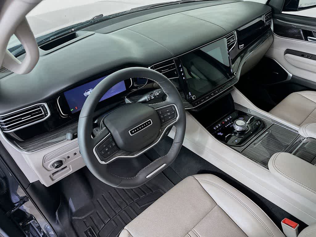 Thumbnail: 2022 Jeep Wagoneer - 2