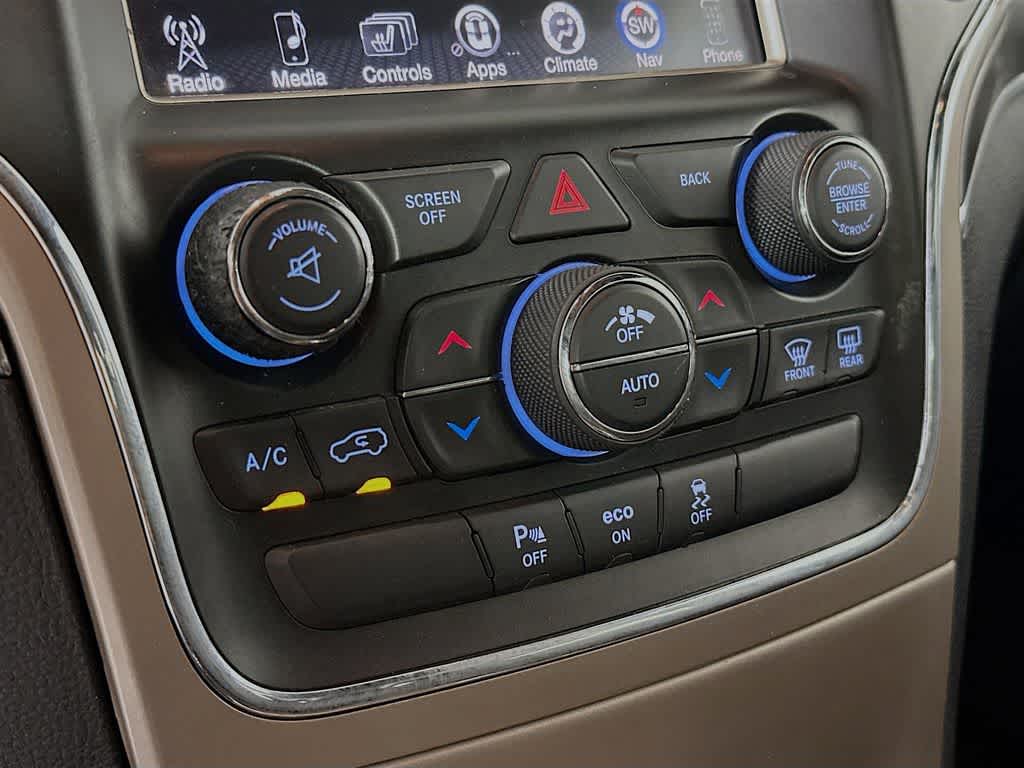 Thumbnail: 2015 Jeep Grand Cherokee - 17