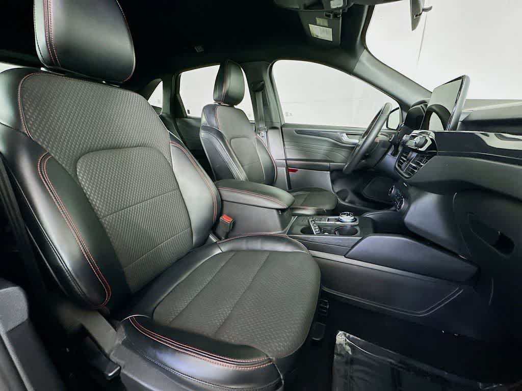 Thumbnail: 2023 Ford Escape - 15