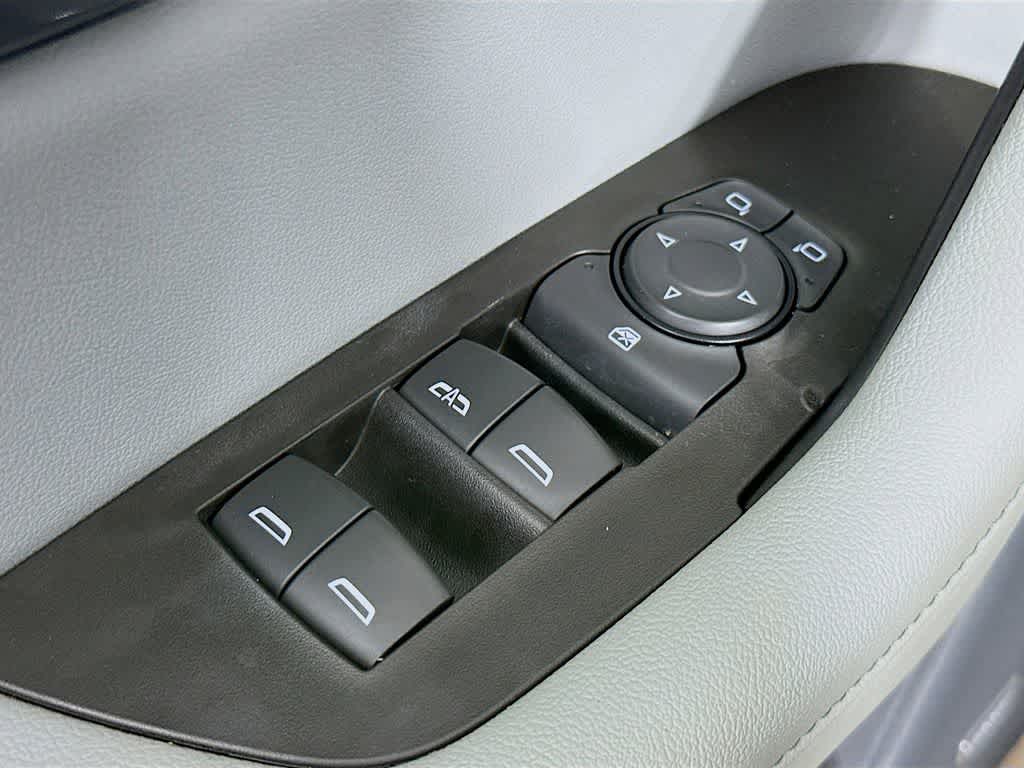 Thumbnail: 2020 Chevrolet Blazer - 29