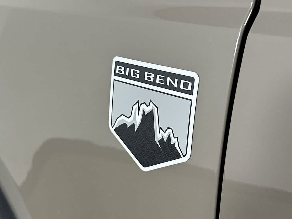 Thumbnail: 2025 Ford Bronco - 9