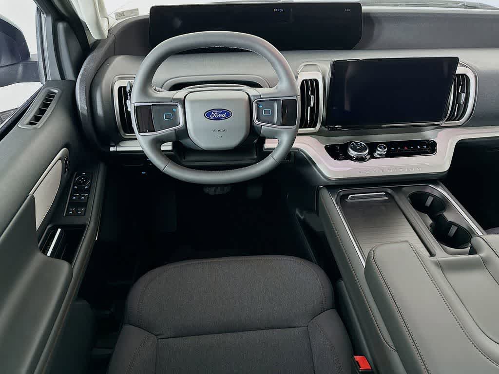 Thumbnail: 2025 Ford Expedition - 10