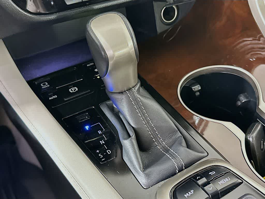 Thumbnail: 2017 Lexus RX - 19
