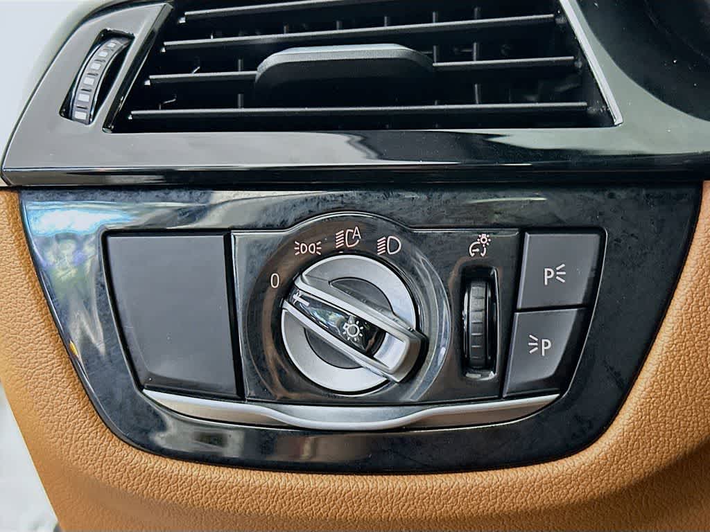 Thumbnail: 2020 BMW 5 Series - 27