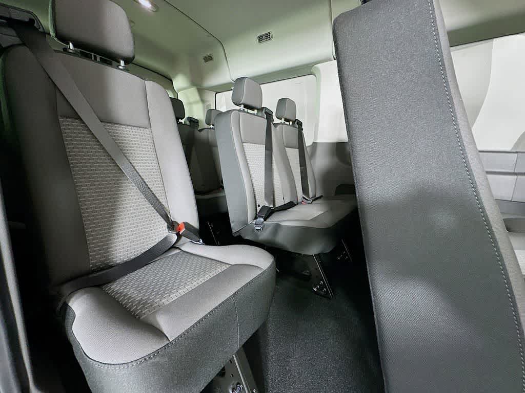 Thumbnail: 2025 Ford Econoline - 31