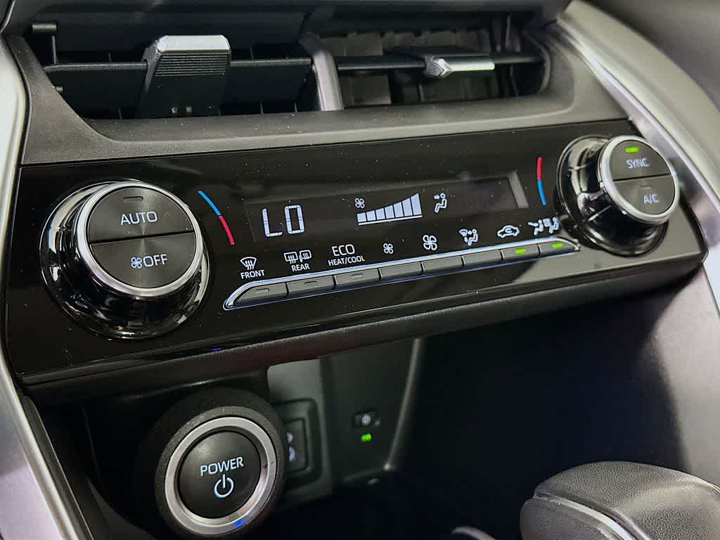 Thumbnail: 2023 Toyota Venza - 18