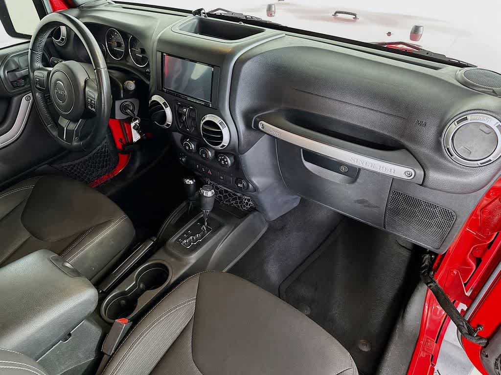 Thumbnail: 2017 Jeep Wrangler - 29