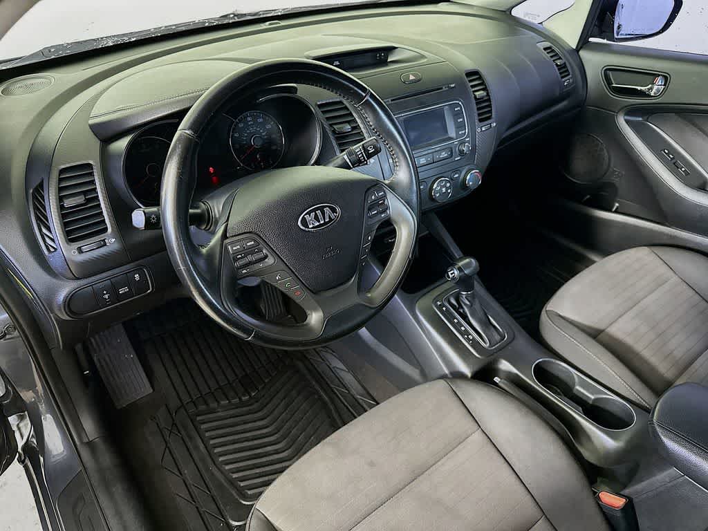 Thumbnail: 2016 Kia Forte - 2