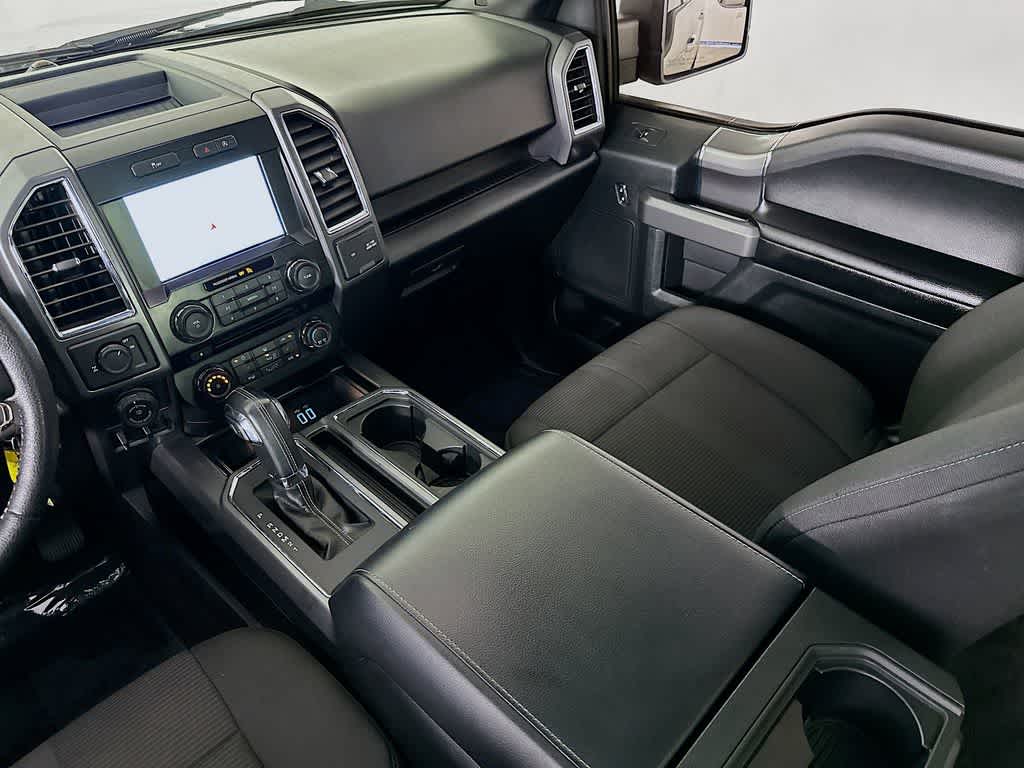 Thumbnail: 2016 Ford F-150 - 11