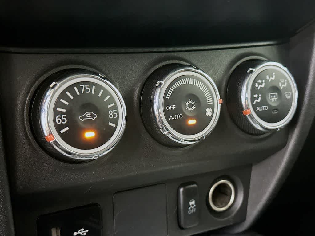 Thumbnail: 2019 Mitsubishi Outlander Sport - 17