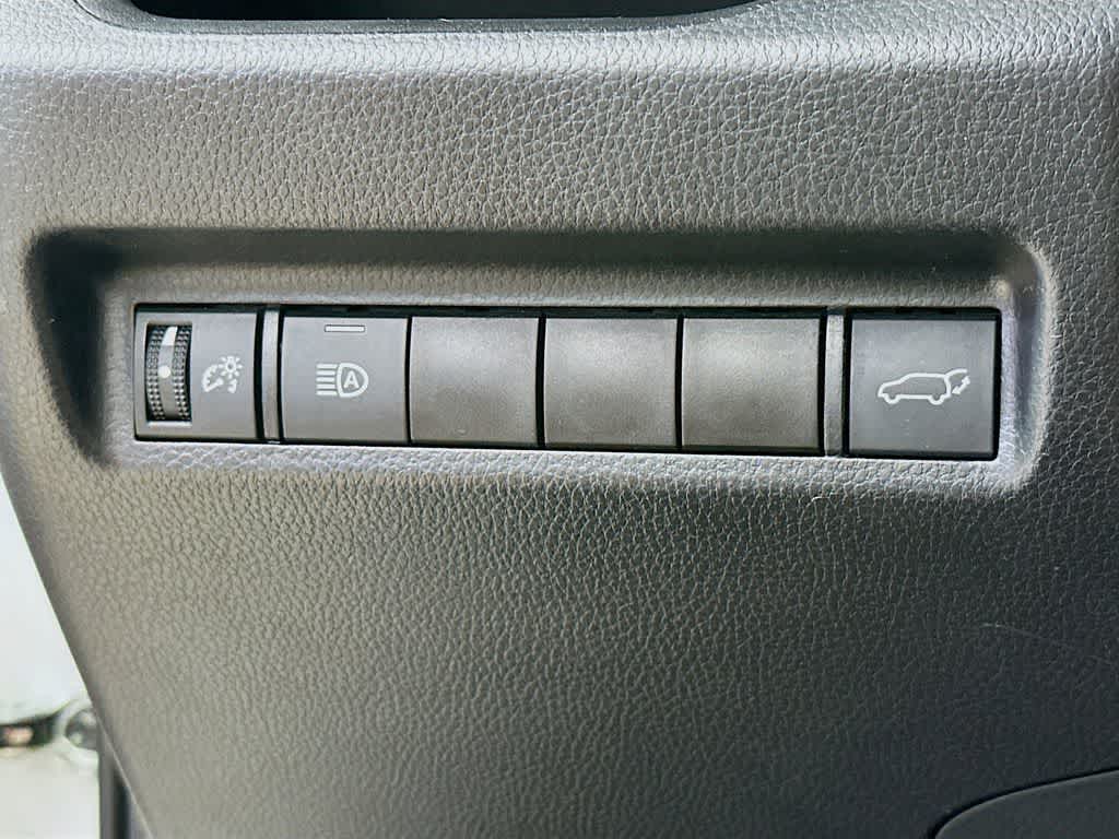 Thumbnail: 2021 Toyota RAV4 - 27