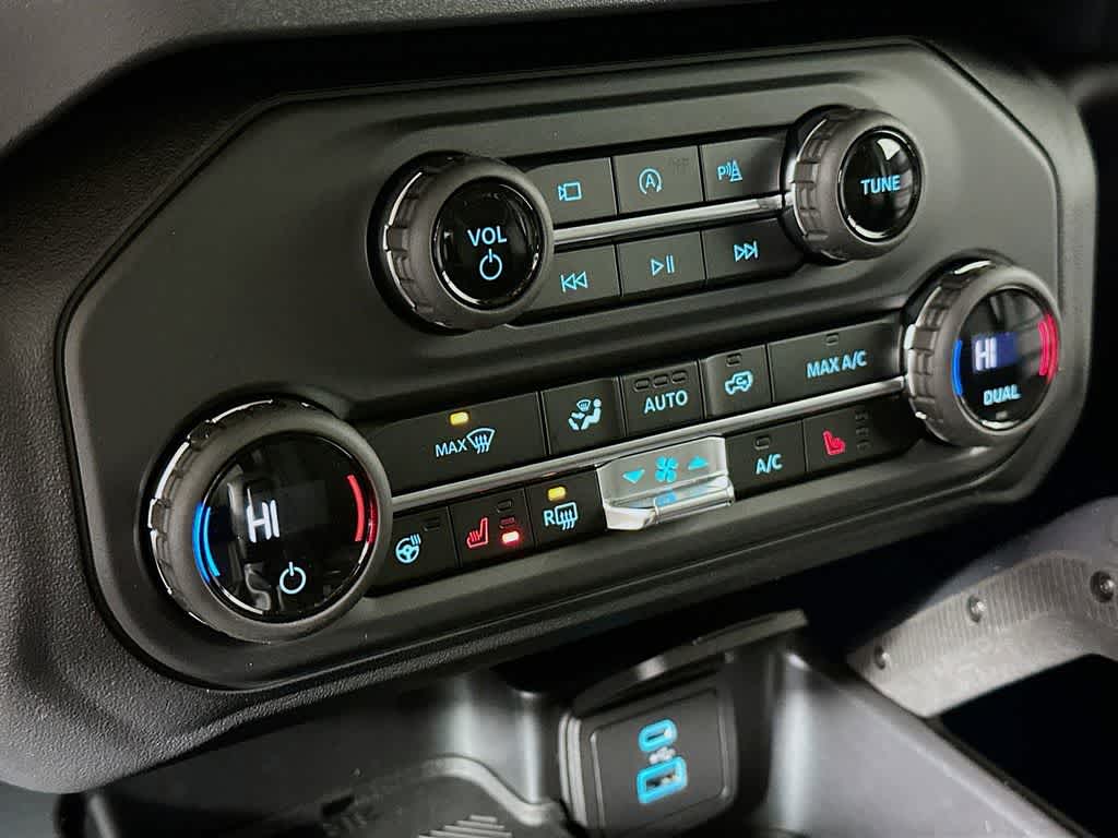 Thumbnail: 2025 Ford Bronco - 18