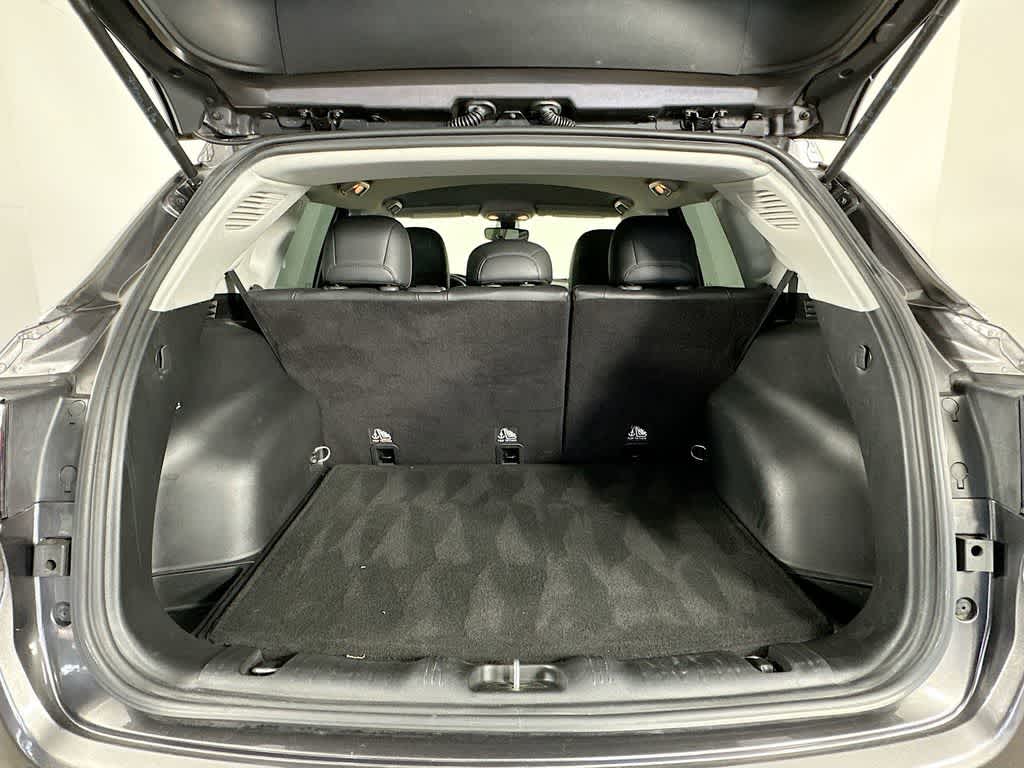 Thumbnail: 2018 Jeep Compass - 21