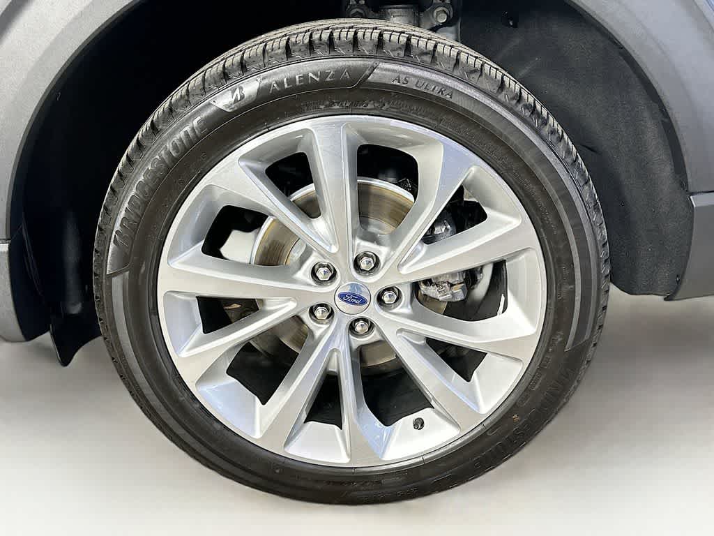 Thumbnail: 2021 Ford Explorer - 8