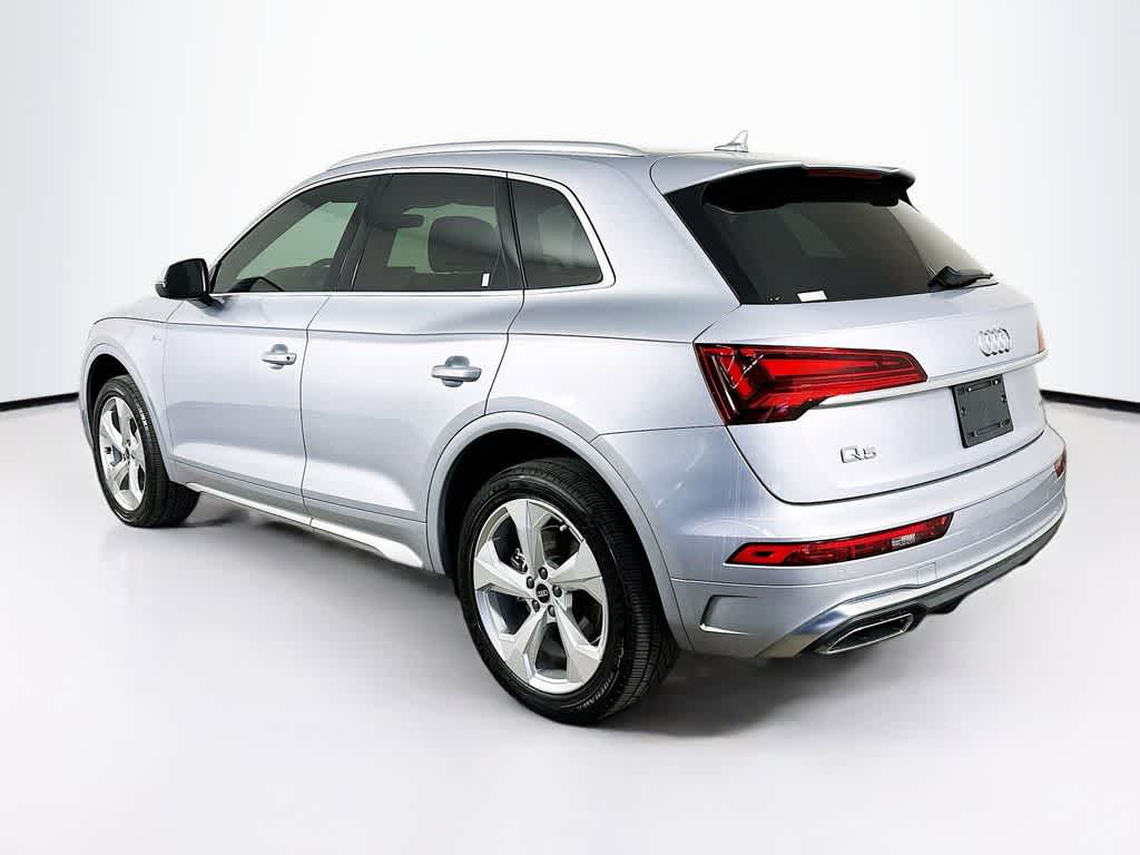Thumbnail: 2023 Audi Q5 - 4