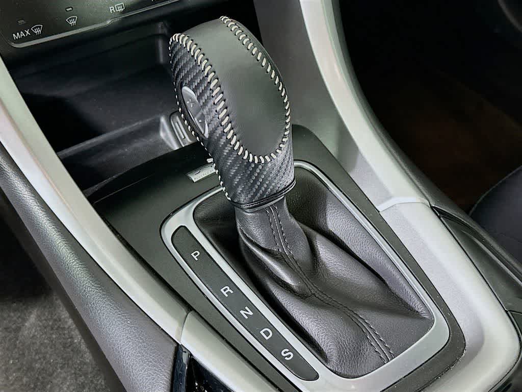 Thumbnail: 2013 Ford Fusion - 18