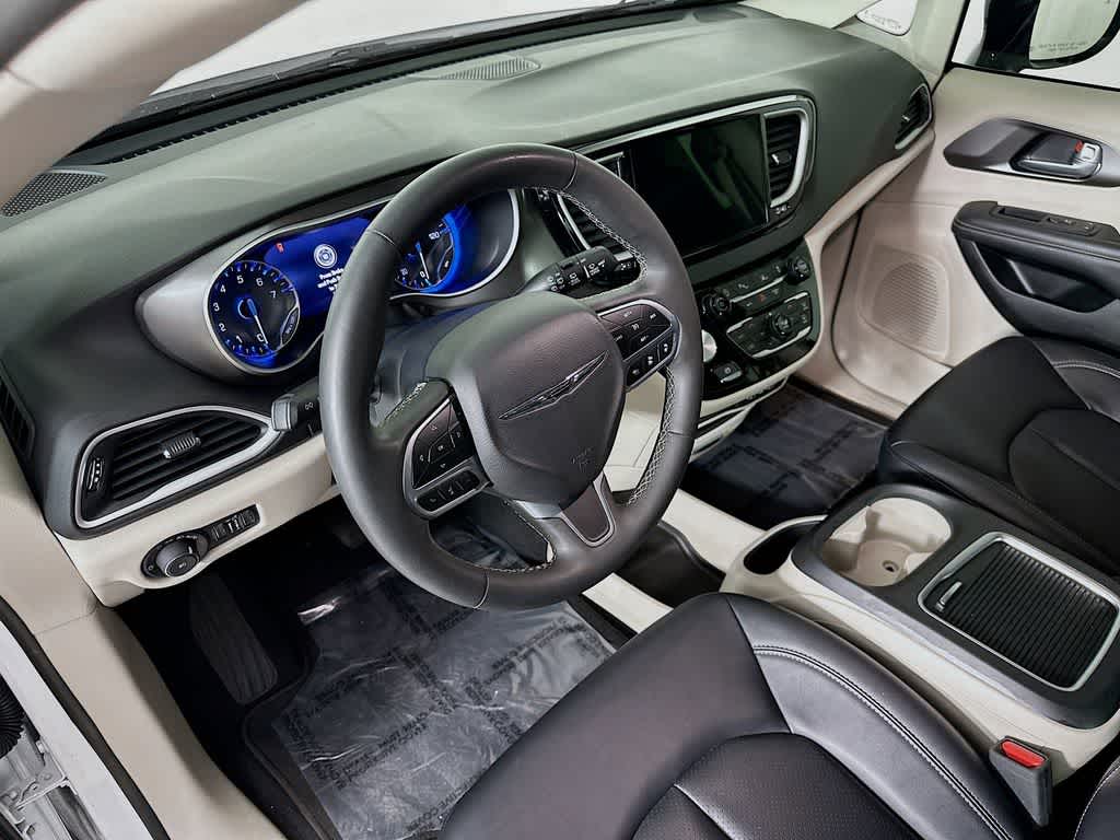 Thumbnail: 2024 Chrysler Pacifica - 2