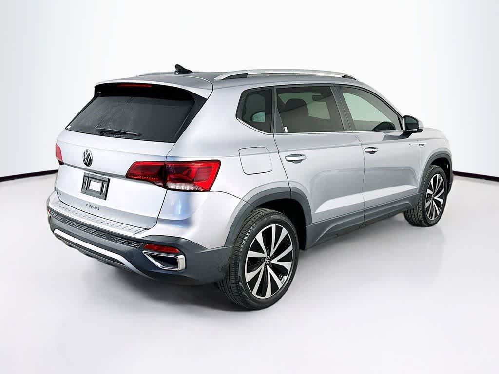 Thumbnail: 2022 Volkswagen Taos - 24