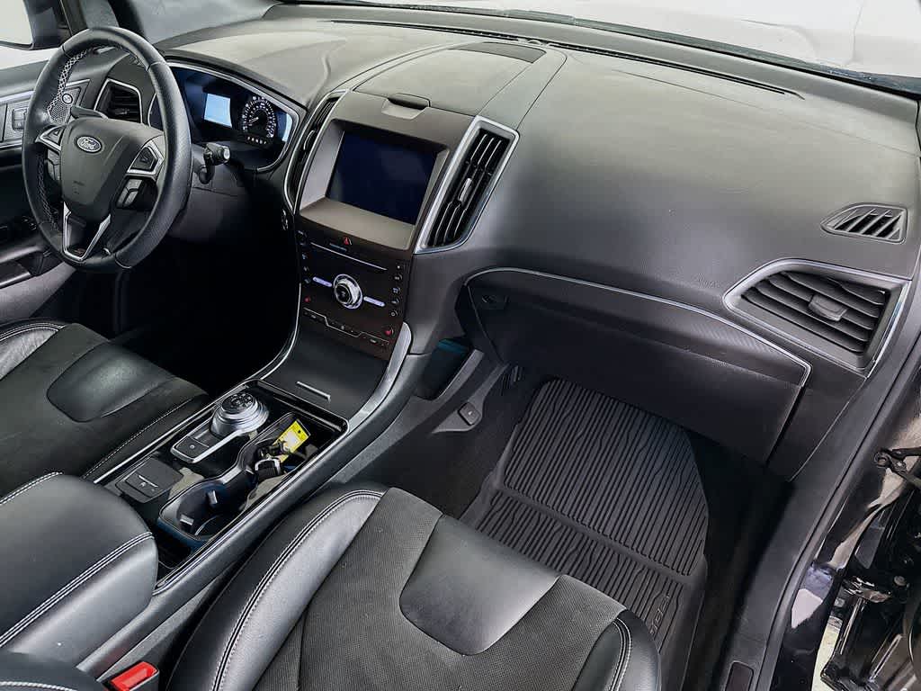 Thumbnail: 2019 Ford Edge - 33