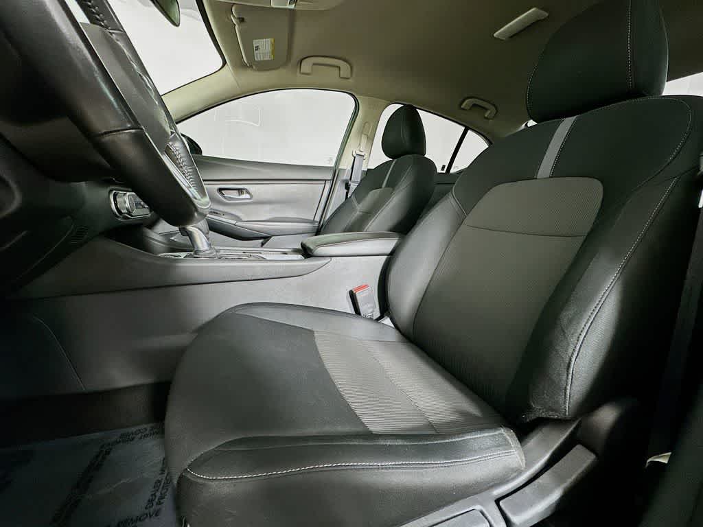 Thumbnail: 2022 Nissan Sentra - 12