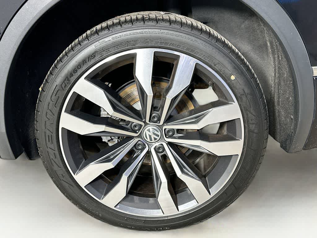 Thumbnail: 2021 Volkswagen Tiguan - 8