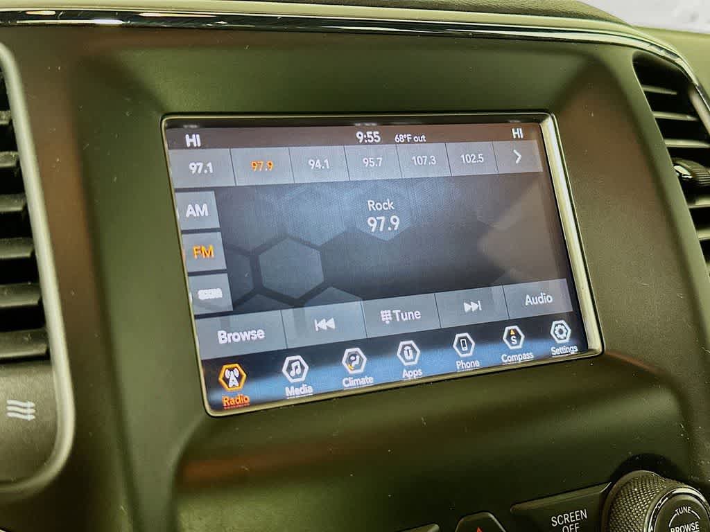 Thumbnail: 2020 Jeep Grand Cherokee - 15