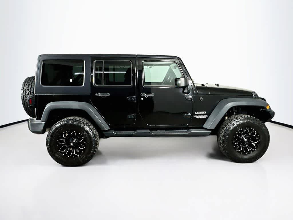 Thumbnail: 2016 Jeep Wrangler - 25
