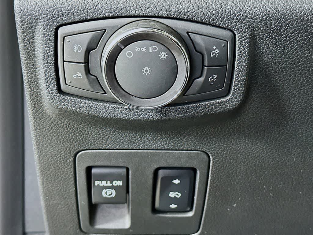 Thumbnail: 2016 Ford F-150 - 26