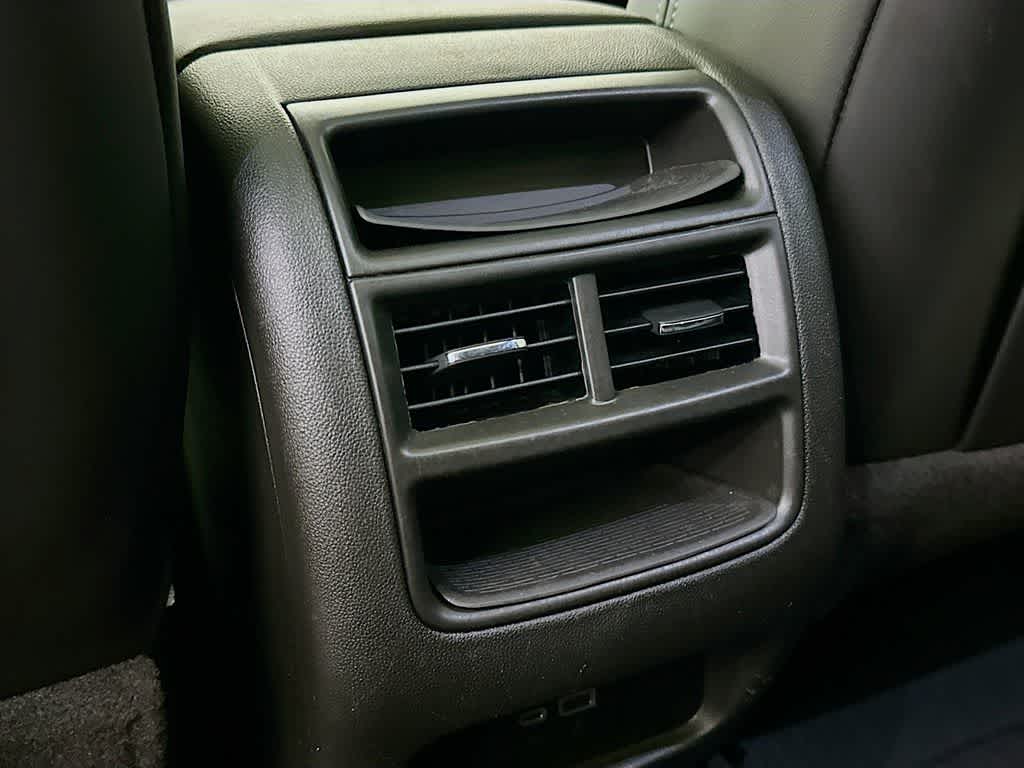 Thumbnail: 2023 Cadillac XT5 - 13