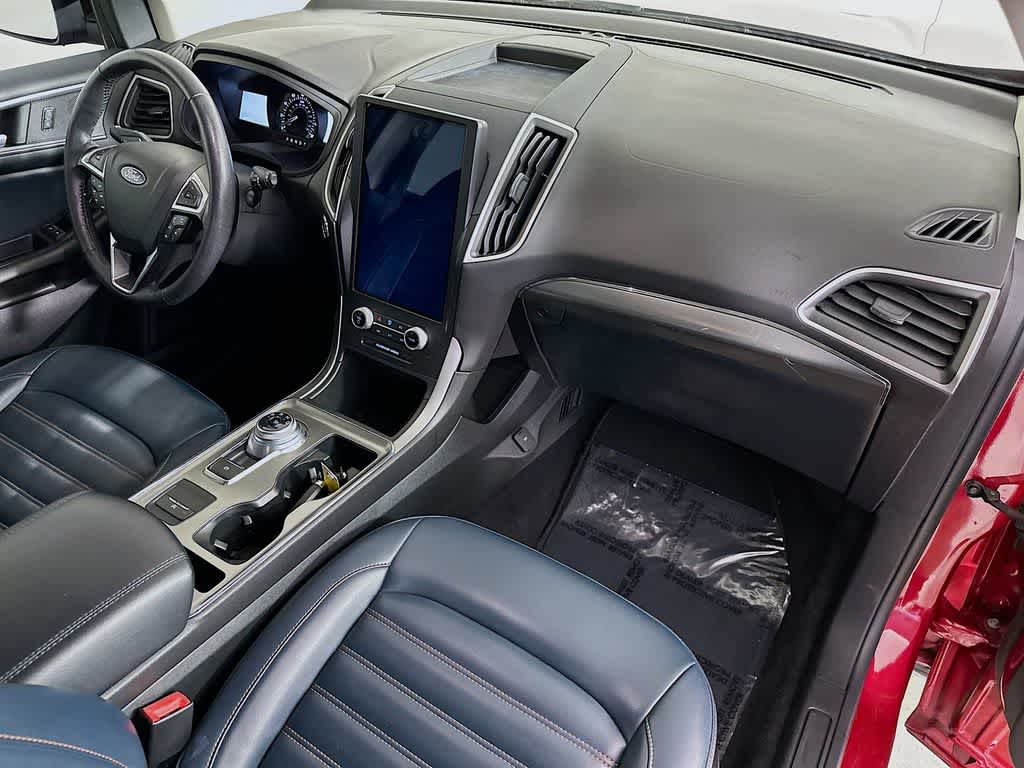 Thumbnail: 2022 Ford Edge - 31