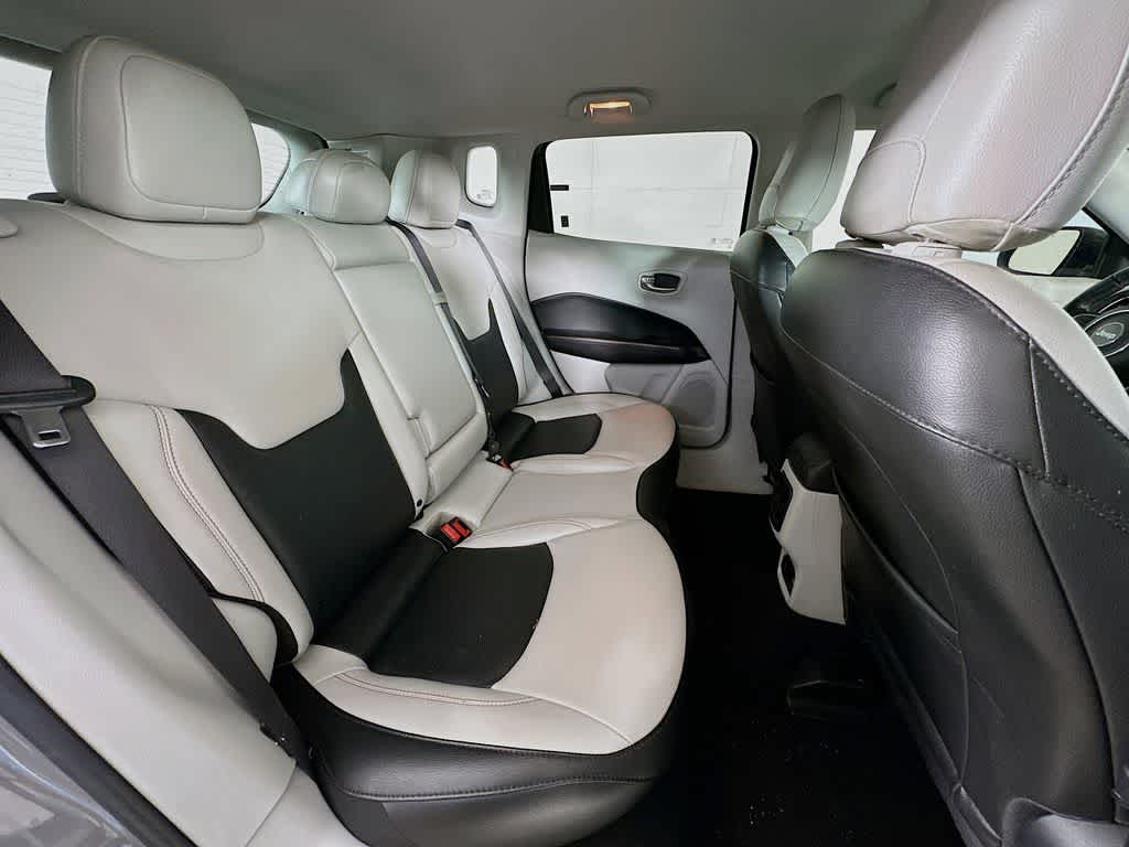 Thumbnail: 2021 Jeep Compass - 31
