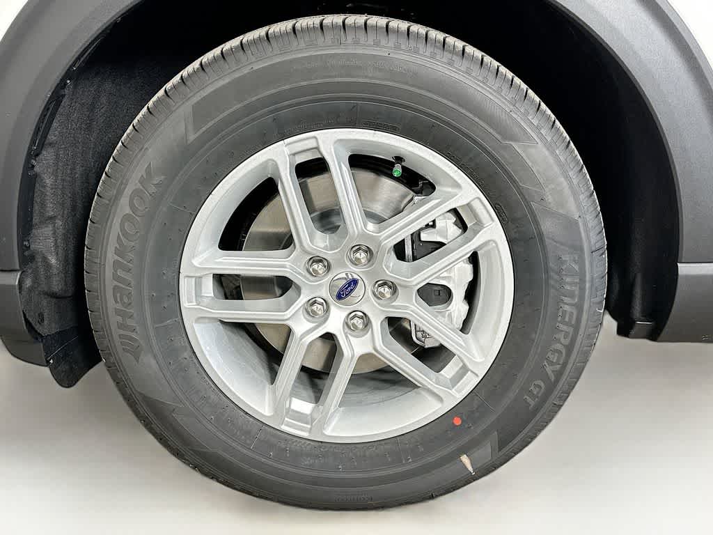 Thumbnail: 2026 Ford Explorer - 7