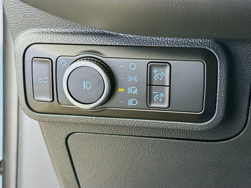 Thumbnail: 2026 Ford Explorer - 25