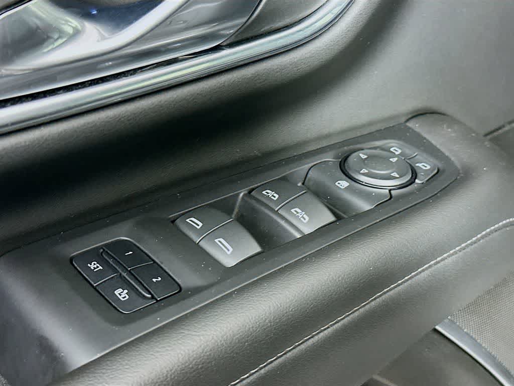 Thumbnail: 2023 Chevrolet Tahoe - 29