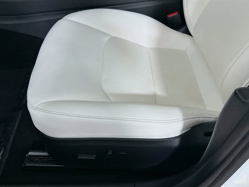 Thumbnail: 2020 Tesla Model 3 - 29