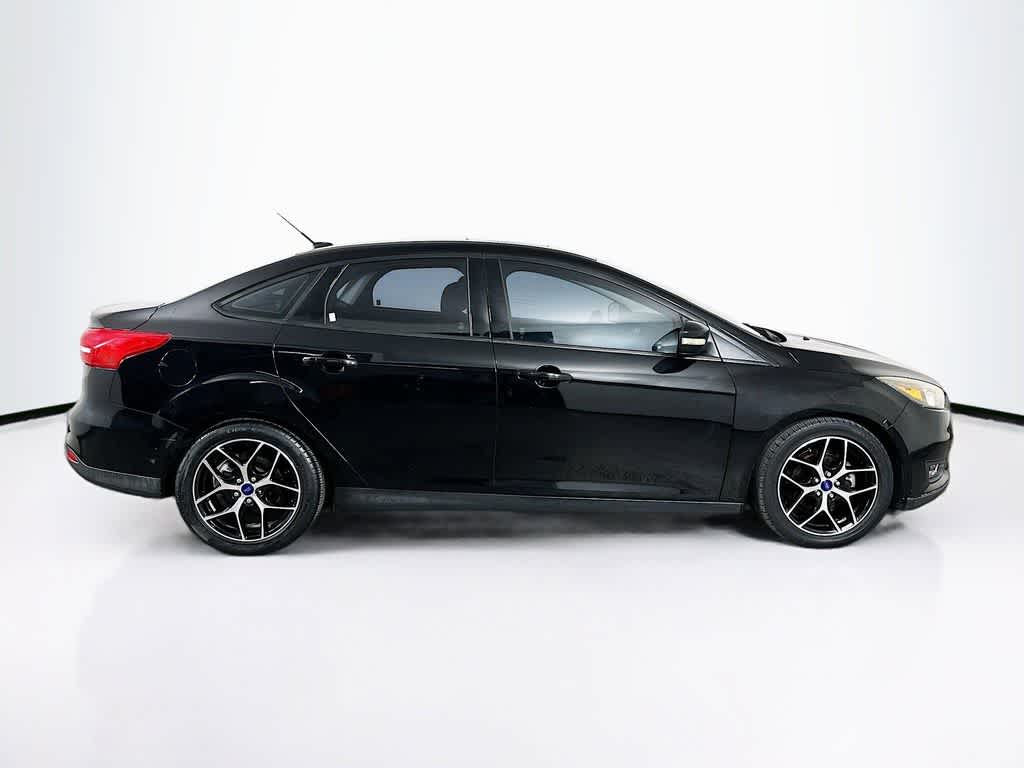 Thumbnail: 2017 Ford Focus - 25