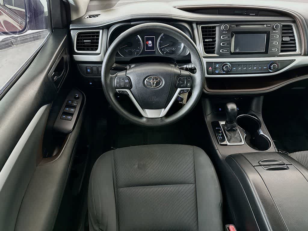 Thumbnail: 2018 Toyota Highlander - 10