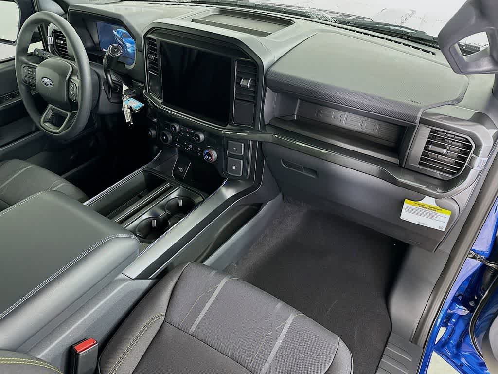 Thumbnail: 2025 Ford F-150 - 32