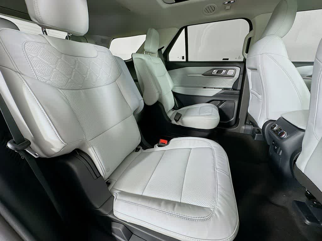 Thumbnail: 2025 Ford Explorer - 34