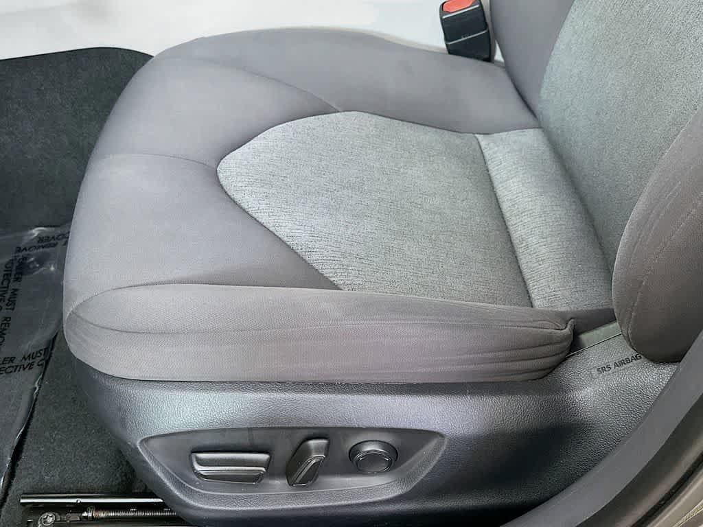 Thumbnail: 2022 Toyota Camry - 28