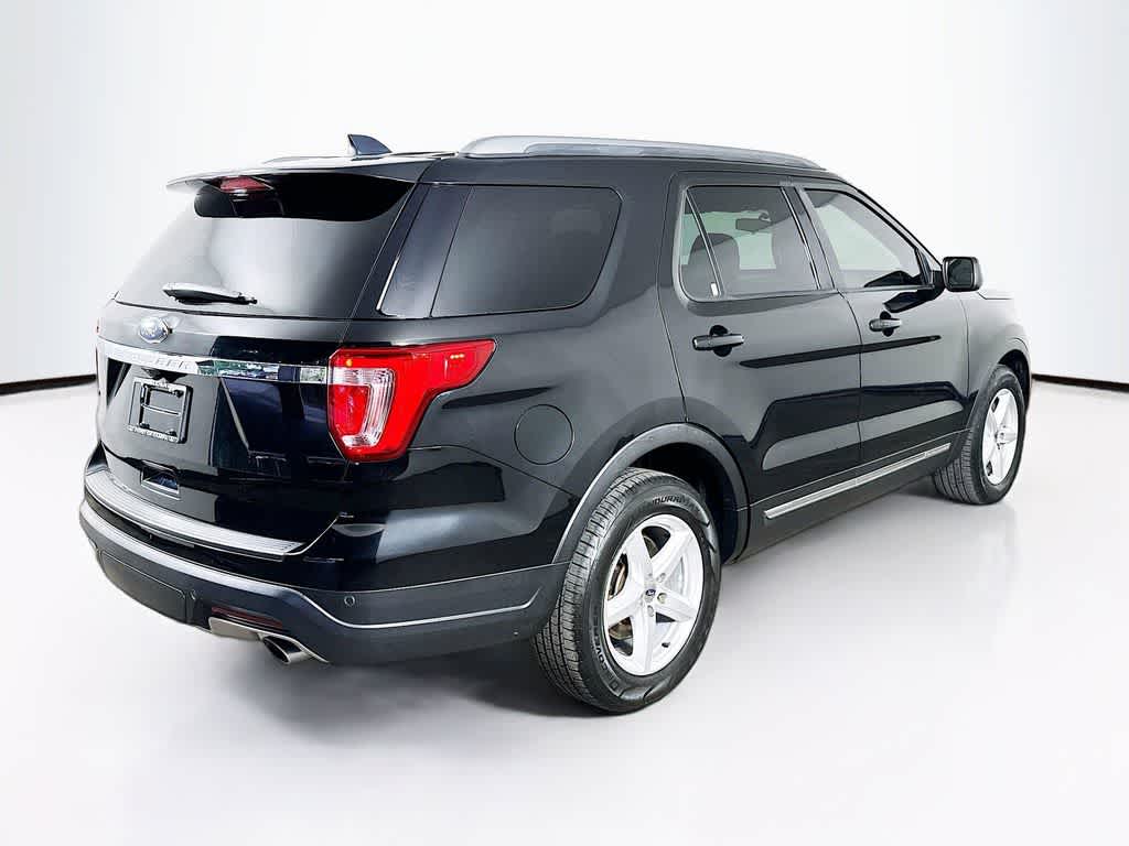 Thumbnail: 2018 Ford Explorer - 25