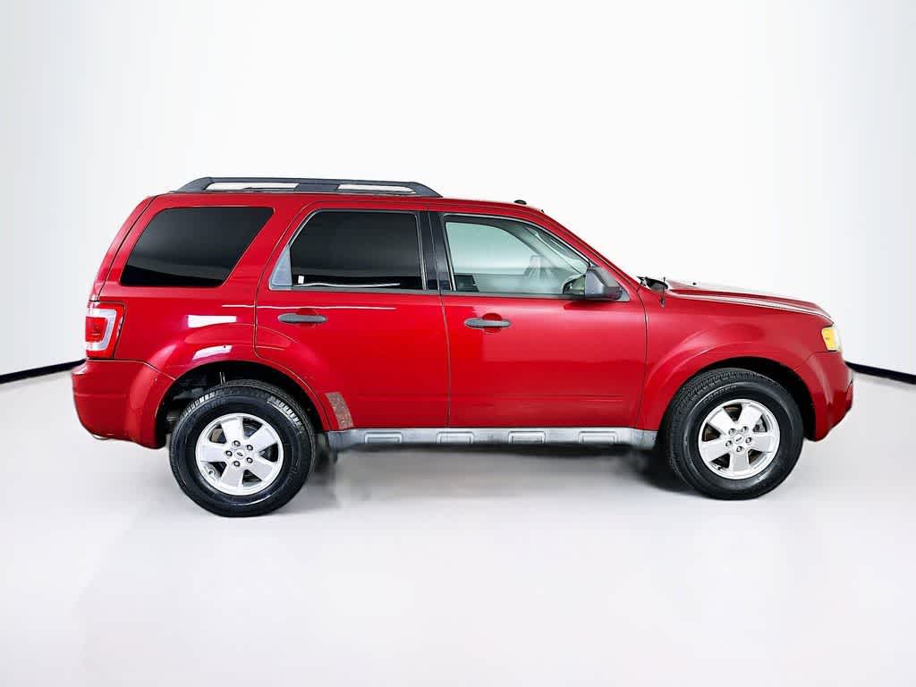Thumbnail: 2011 Ford Escape - 24