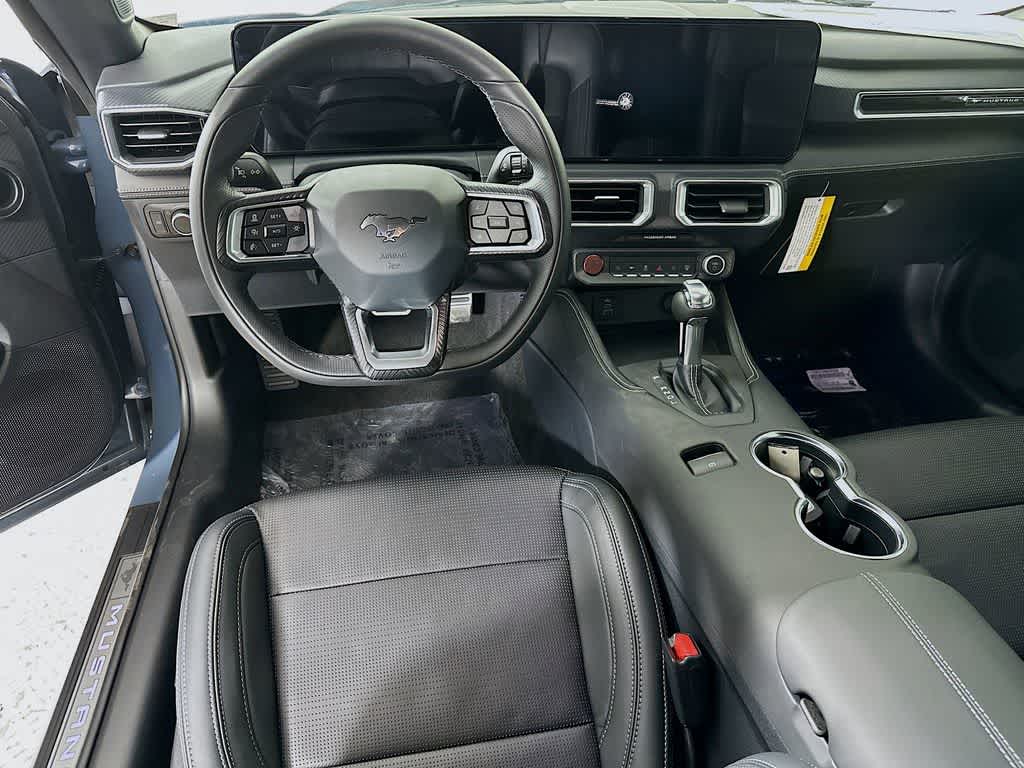 Thumbnail: 2025 Ford Mustang - 10