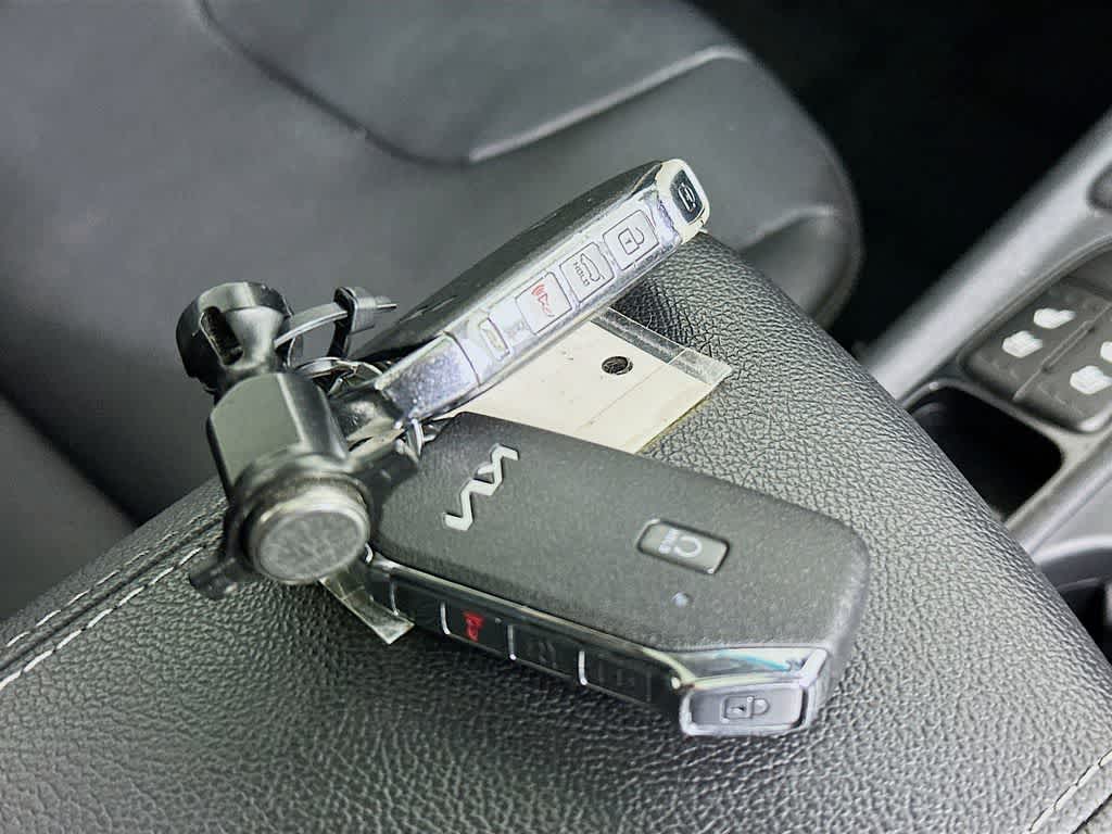 Thumbnail: 2022 Kia Niro - 21