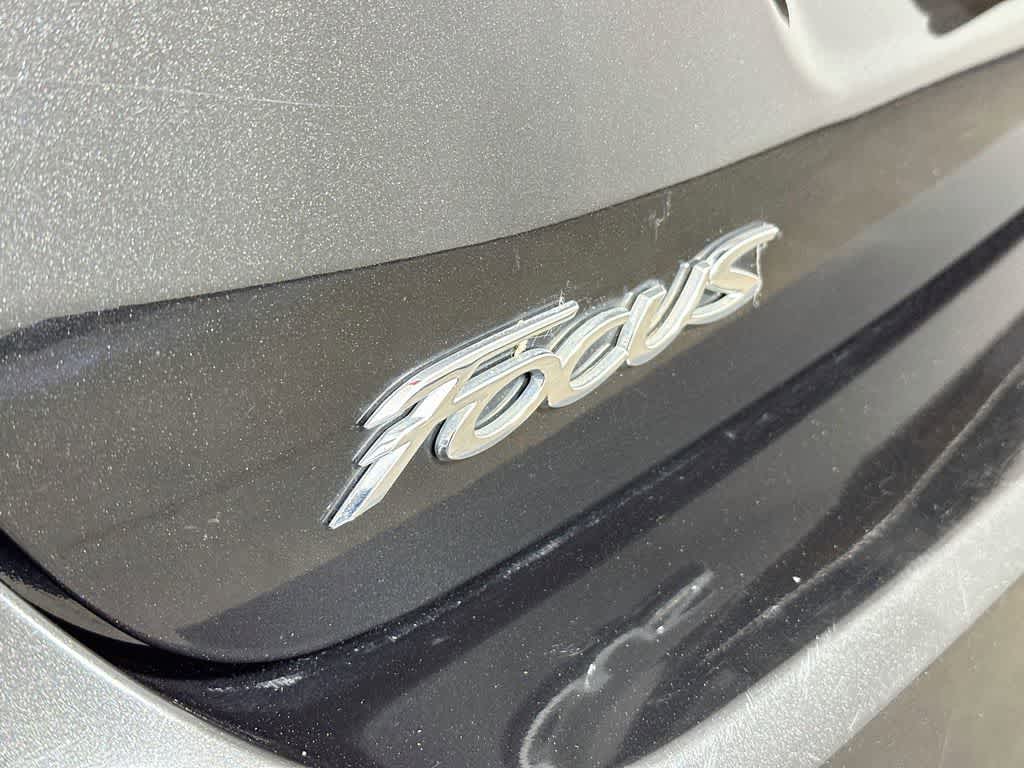 Thumbnail: 2015 Ford Focus - 7