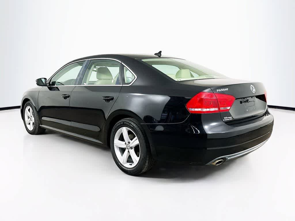 Thumbnail: 2013 Volkswagen Passat - 4
