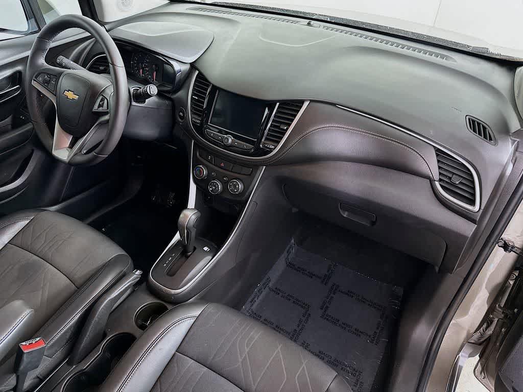 Thumbnail: 2021 Chevrolet Trax - 31