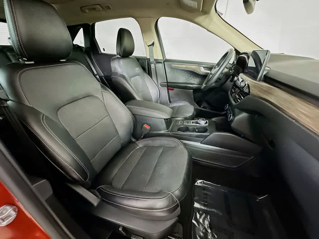 Thumbnail: 2020 Ford Escape - 14