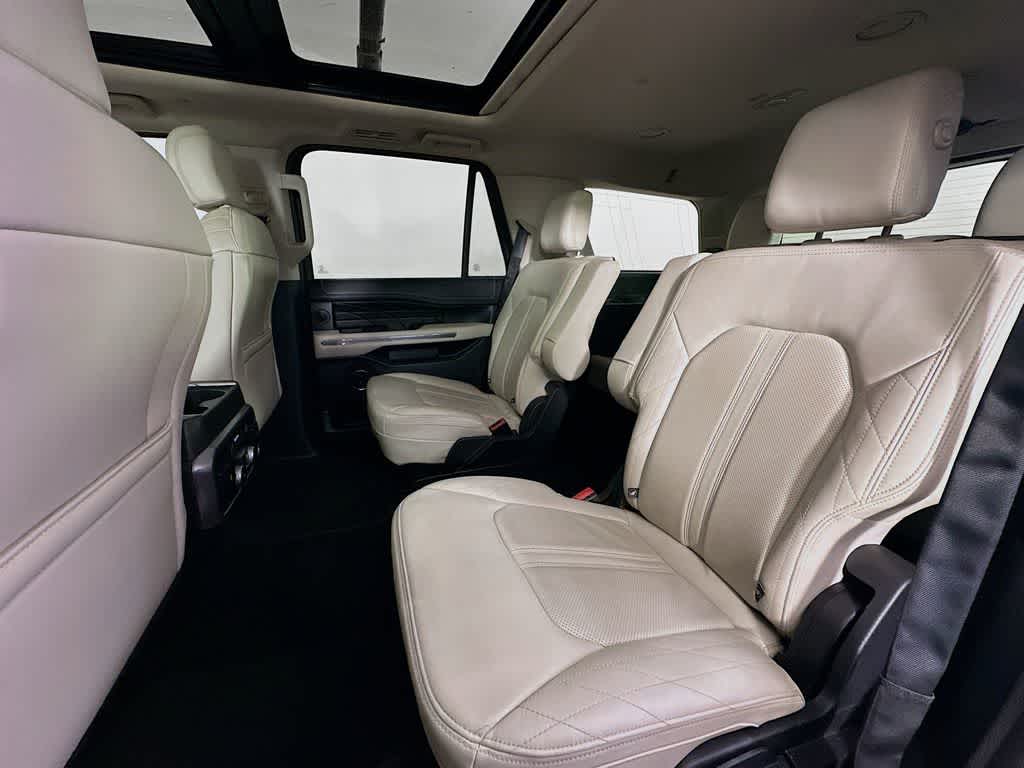 Thumbnail: 2019 Ford Expedition - 14