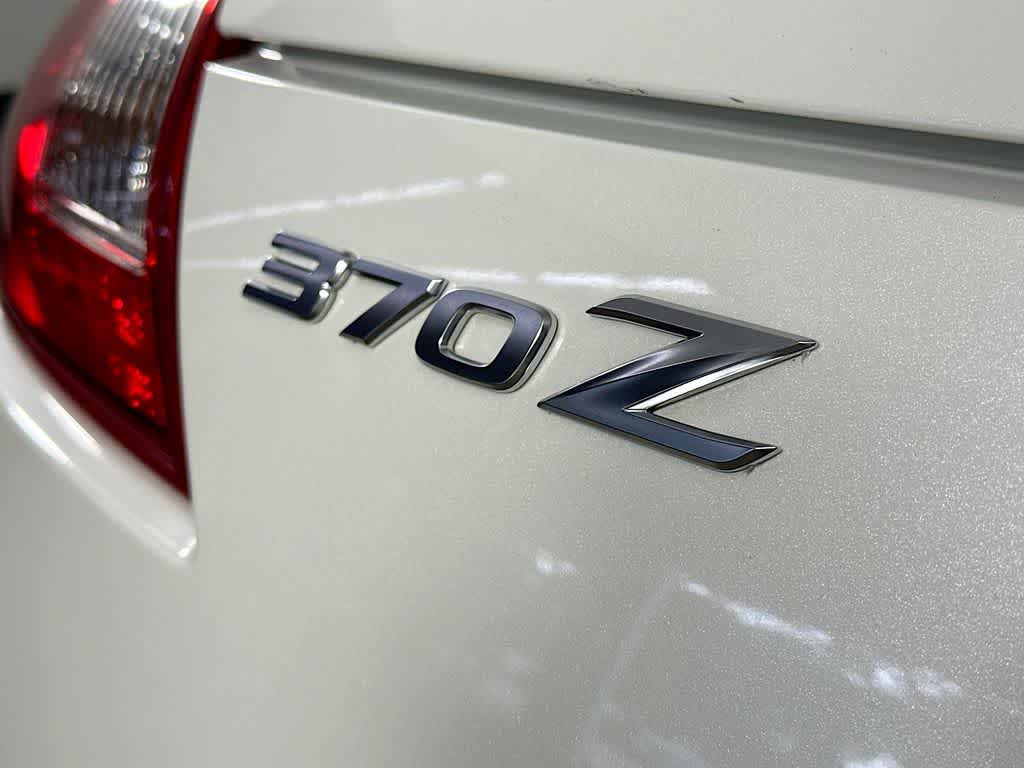 Thumbnail: 2013 Nissan Z - 7